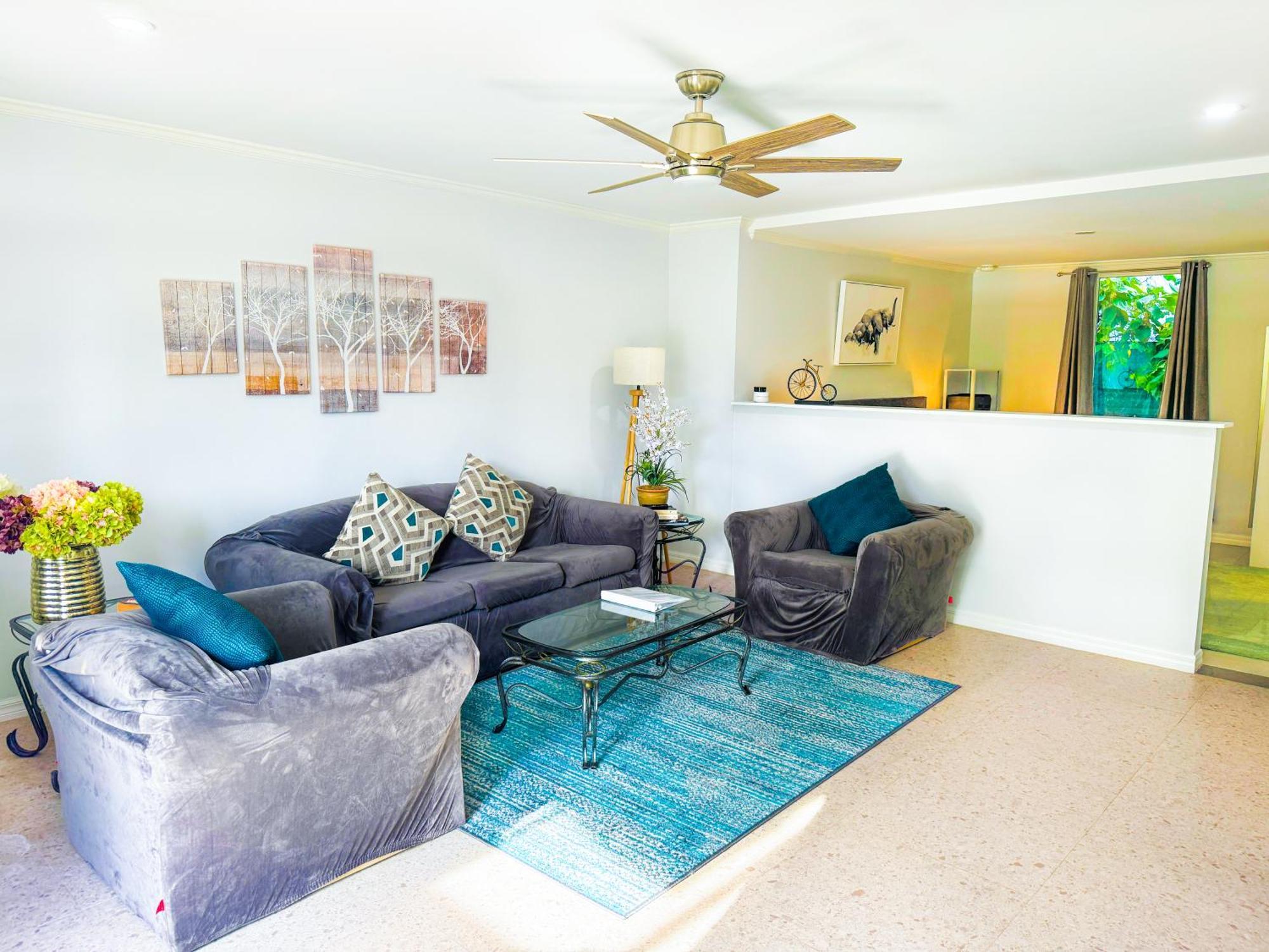 Studio, 100 Feet From The Beach 나사우 외부 사진