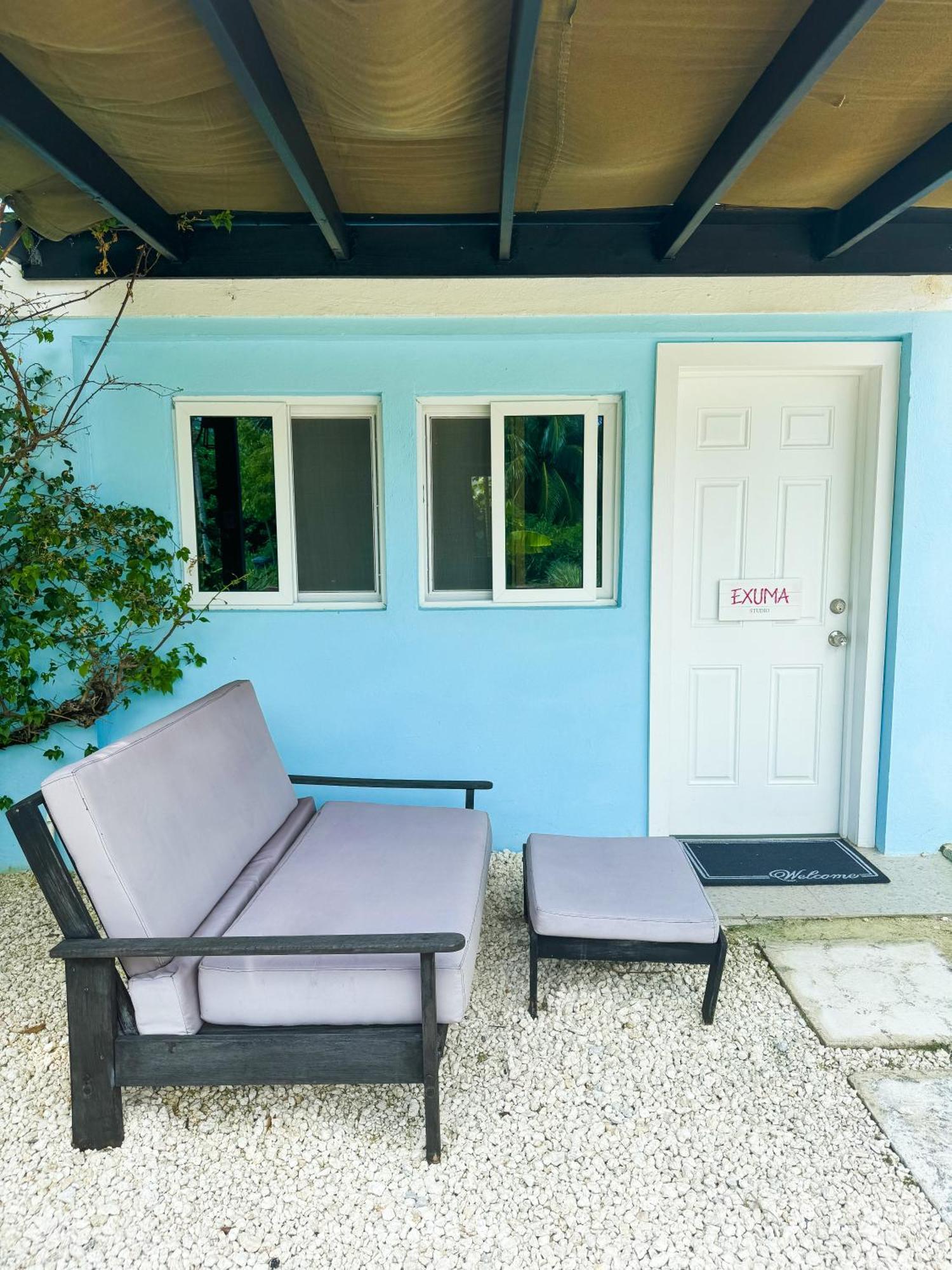Studio, 100 Feet From The Beach 나사우 외부 사진